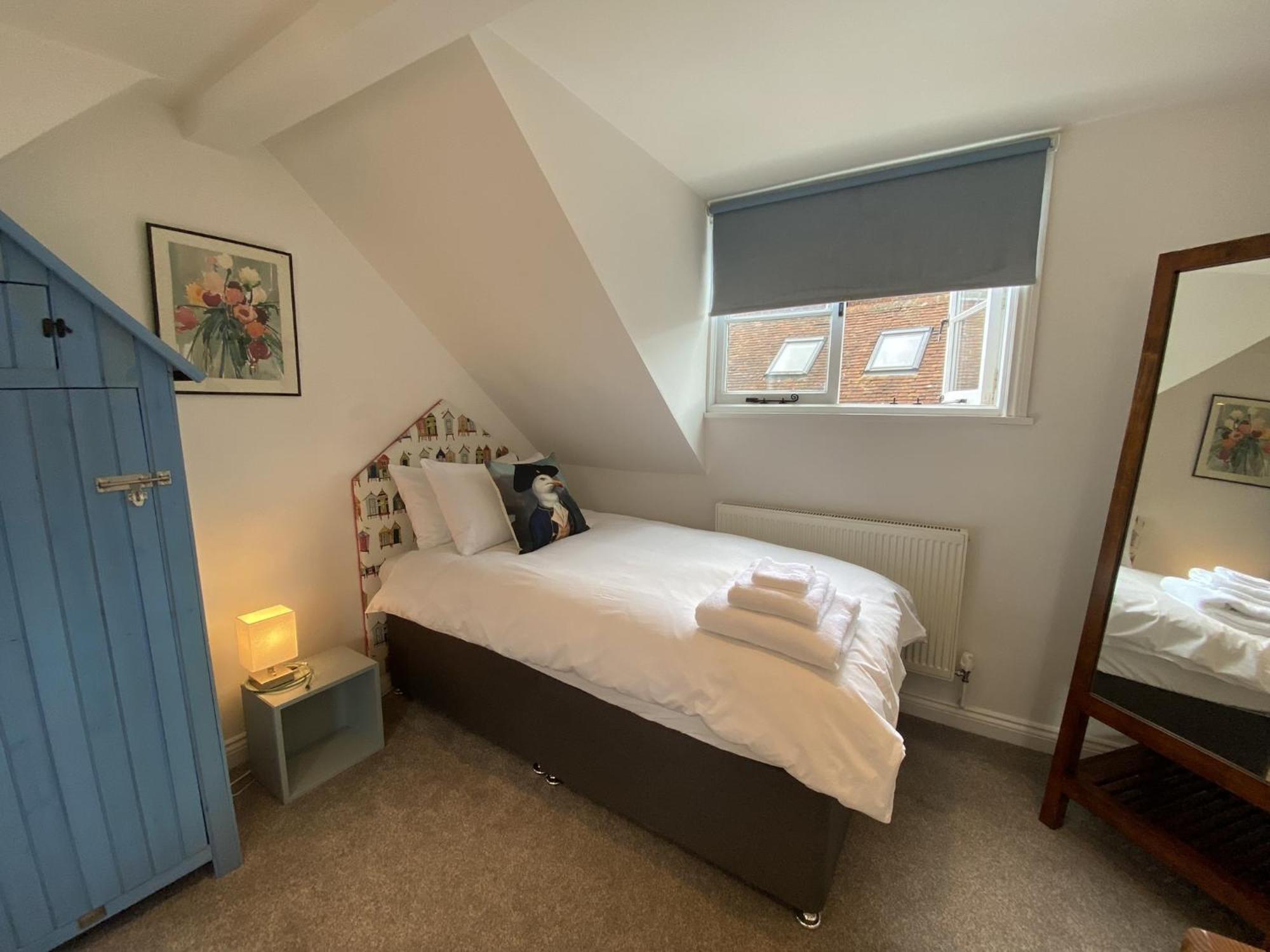 Stylish Cottage With Quay And River View 利明顿 外观 照片