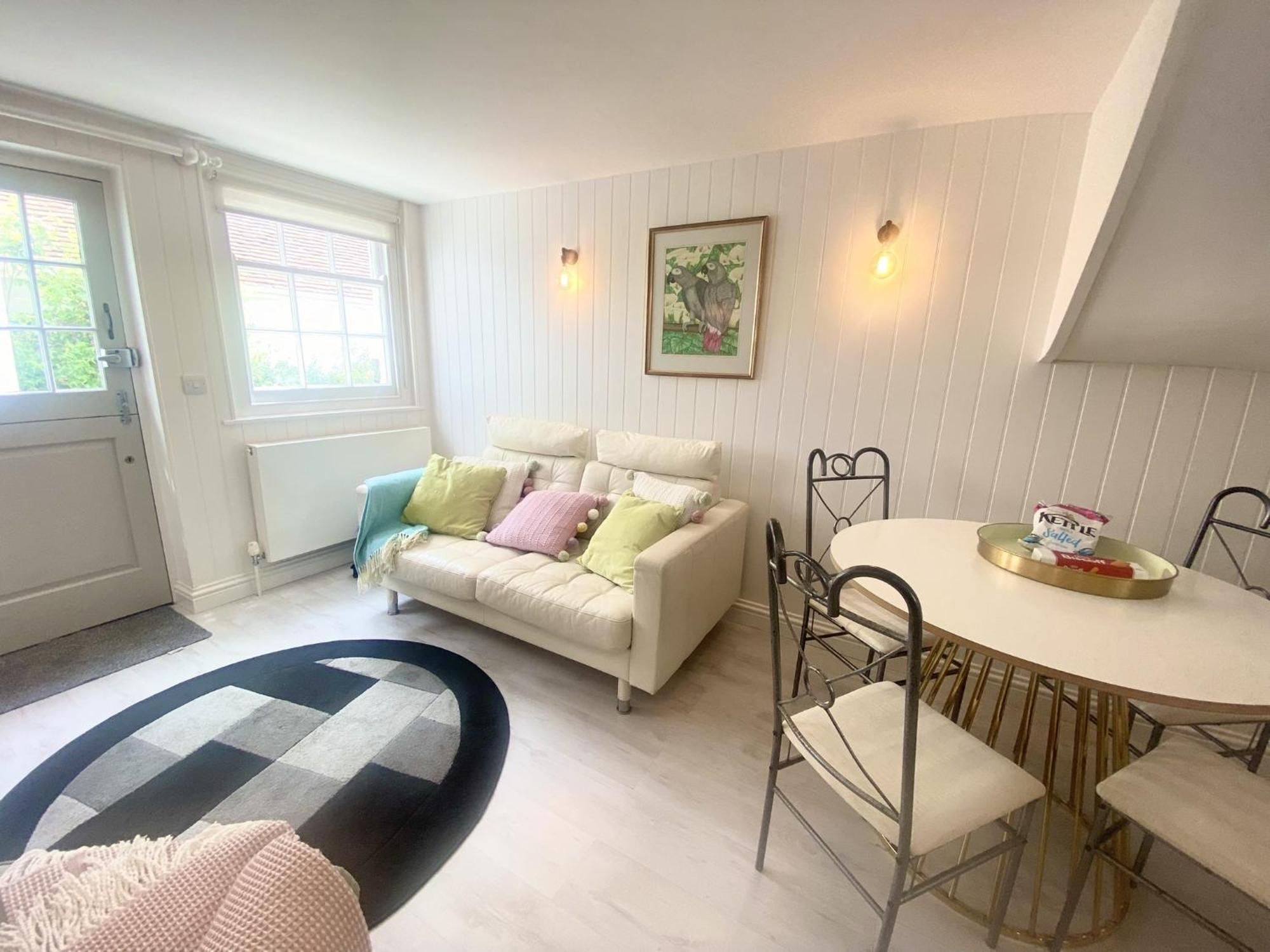 Stylish Cottage With Quay And River View 利明顿 外观 照片